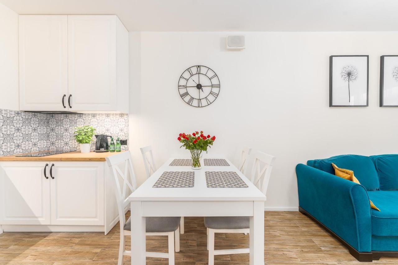 Lily Apartment โควอบเซก ภายนอก รูปภาพ